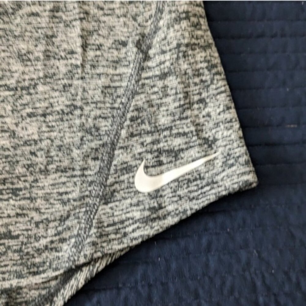 Nike Dri FIT Elastika Training Tank Top Youth  Small Girl Grey NWT 112025 - Picture 6 of 9